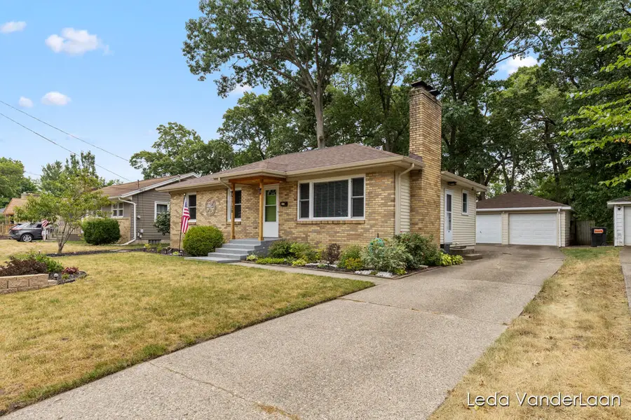 1728 Royal Oak Street Sw, Wyoming, MI 49519 - #2