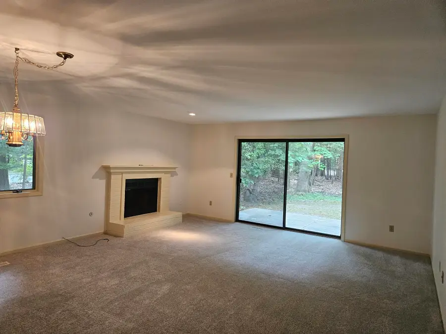 689 Oakway Drive #24, Muskegon, MI 49441 - #2