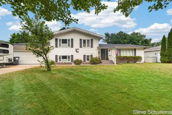 1870 Hendrick Road, Norton Shores, MI 49441