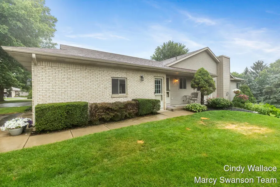 910 Amber View Drive Sw, Byron Center, MI 49315 - #3