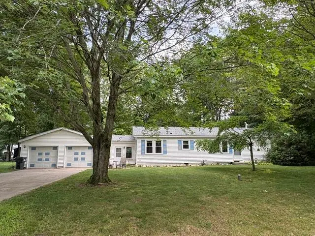 67702 S Ridgewood Drive, South Haven, MI 49090 - #1