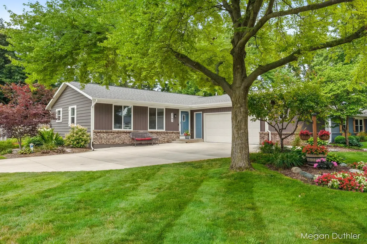 3767 Socorro Drive Sw, Grandville, MI 49418 - #1