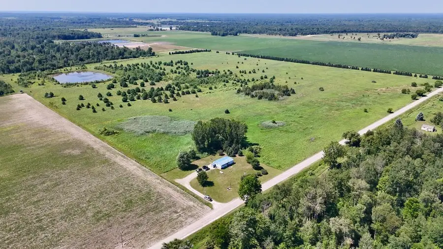 1824 W Bessinger Road, Turner, MI 48765 - #2