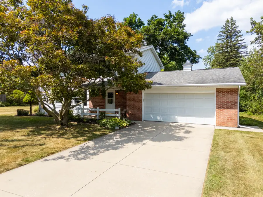 2524 Ridgefield Road, Portage, MI 49024 - #2