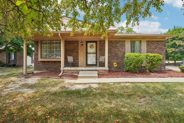 2994 Roundtree Drive, Troy, MI 48083