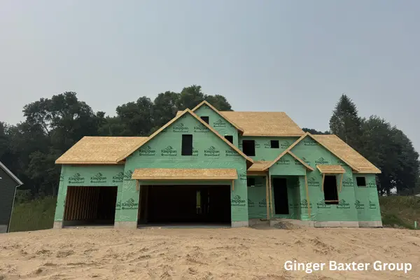 127 Summit Pointe Drive #3, Rockford, MI 49341