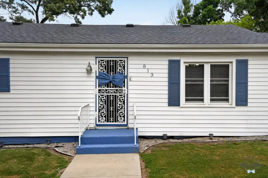 813 Barnes Street, Albion, MI 49224 - #3