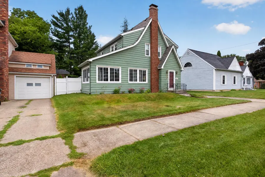 912 S Wisner Street, Jackson, MI 49203 - #3