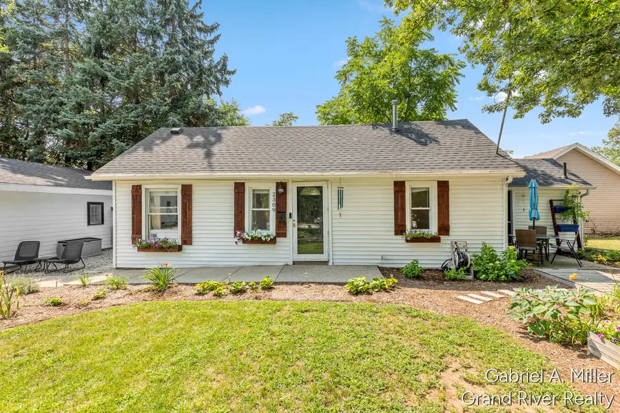2309 Dalton Avenue Sw, Wyoming, MI 49519 - #2