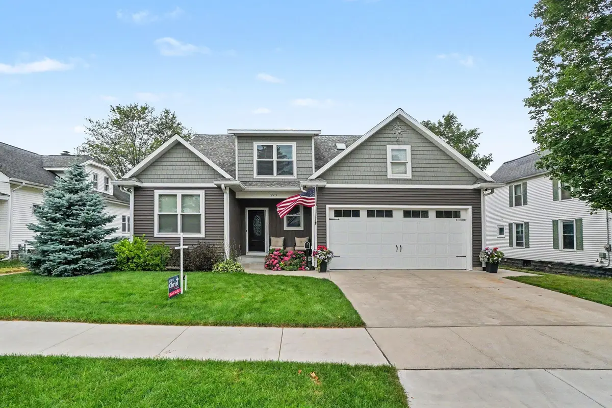 223 Prospect Street, Spring Lake, MI 49456 - #1