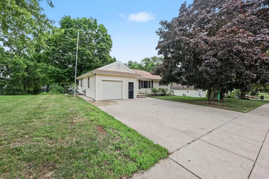 360 Clark Street, Grass Lake, MI 49240 - #2