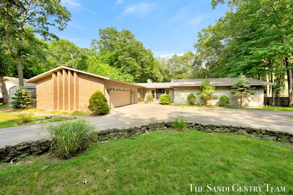 1190 Harbor Point Drive, Muskegon, MI 49441