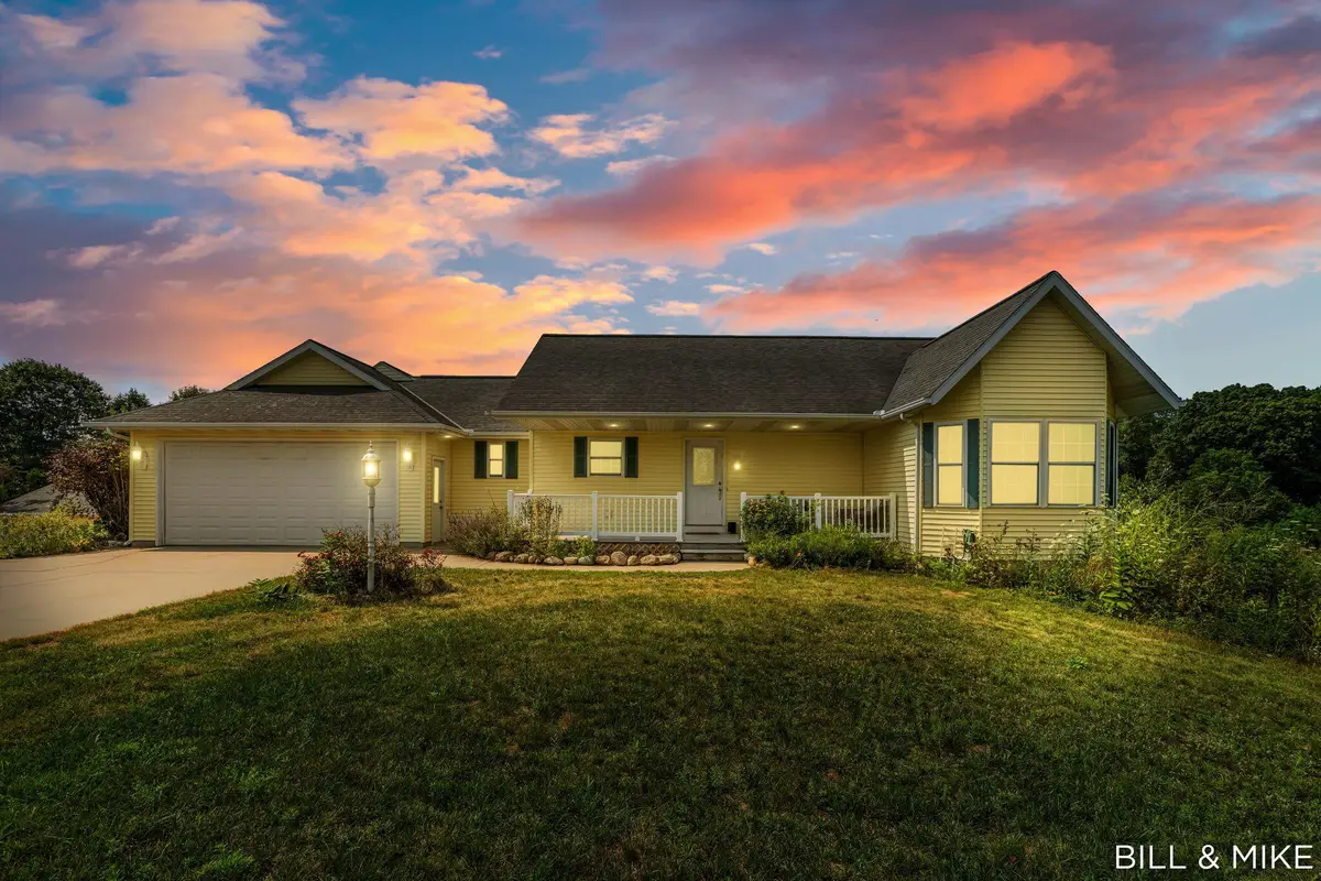5440 Dalton Ridge, Fennville, MI 49408 - #1