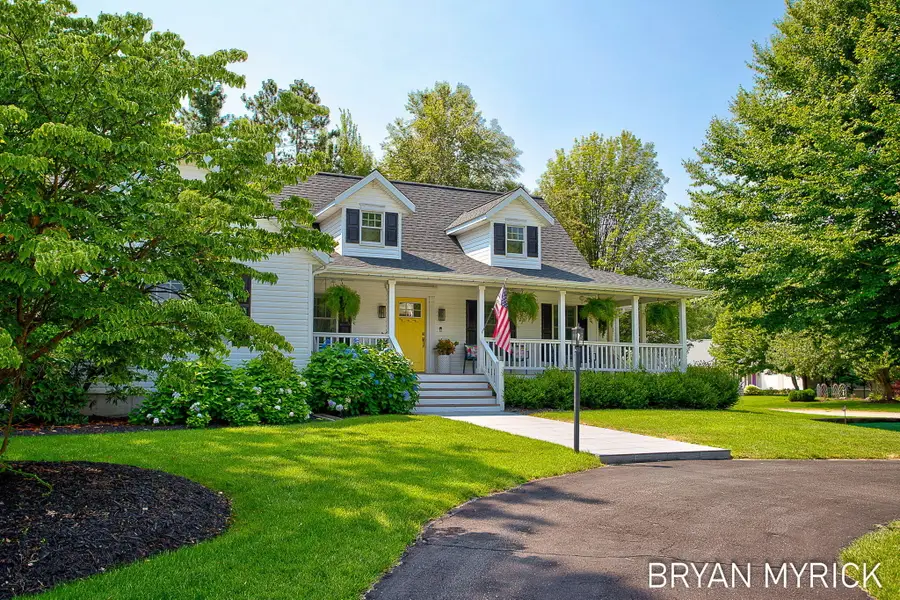 4612 Forest Lane, Holland, MI 49423 - #3