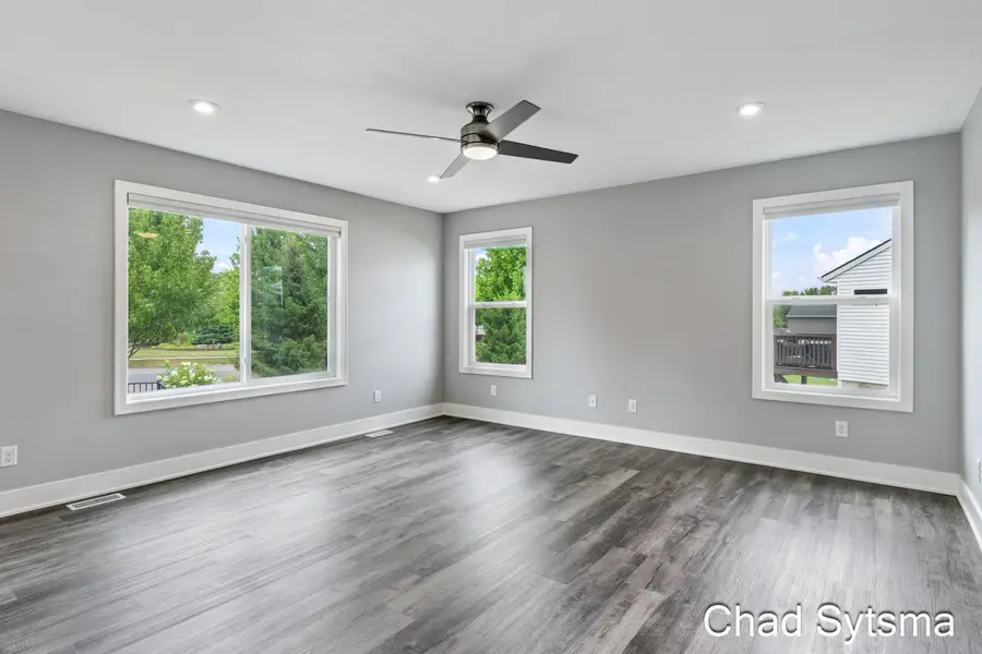 7632 Lima Drive Sw, Byron Center, MI 49315 - #3