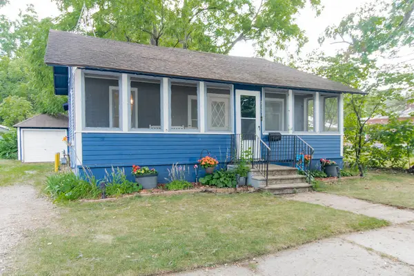 212 E Hammond Street, Otsego, MI 49078
