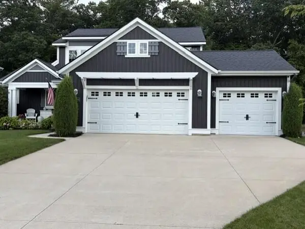 16964 Arbor Way Drive, Nunica, MI 49448