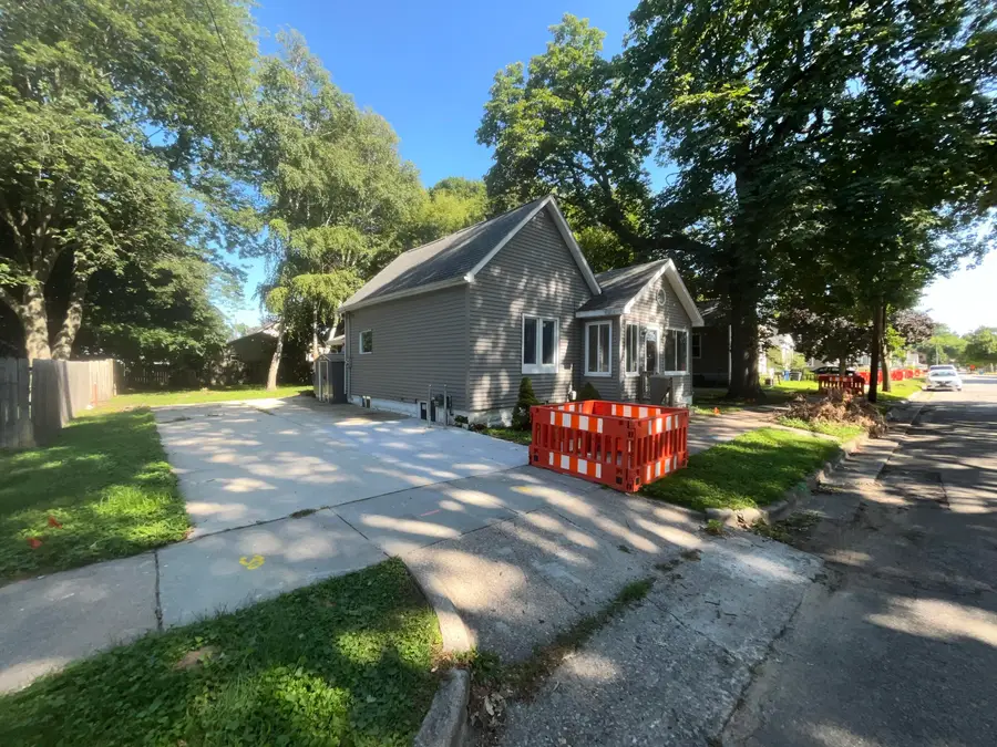 1012 Litchfield Street, Bay City, MI 48706 - #2
