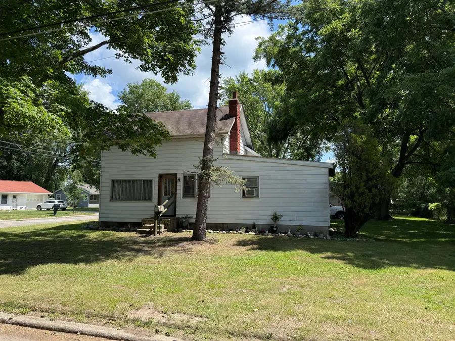 384 N Hudson Street, Coldwater, MI 49036 - #2