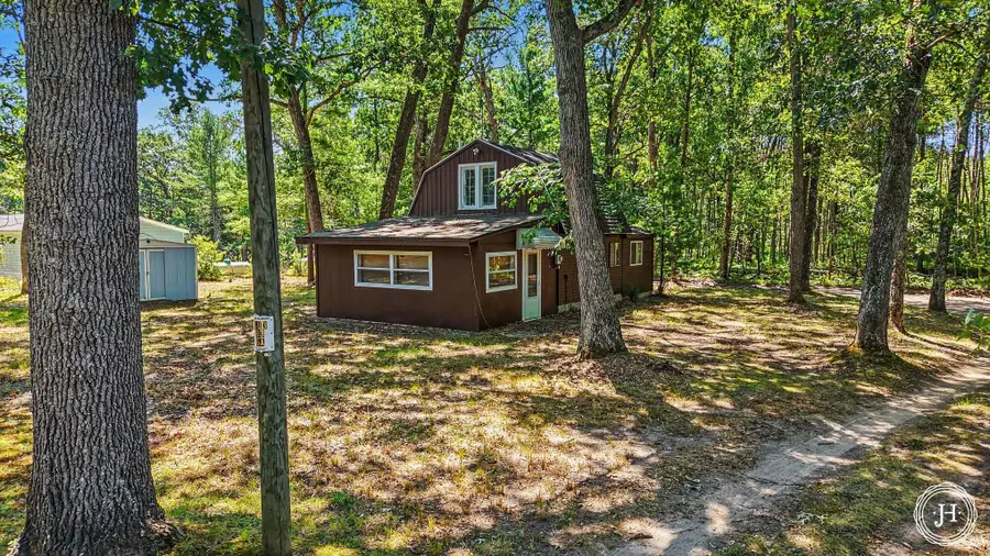 8260 W Horizon Drive, Baldwin, MI 49304 - #3