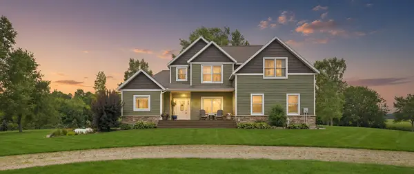 7115 Clinton Trail, Clarksville, MI 48815
