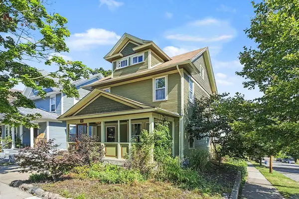 769 Hawthorne Street Ne, Grand Rapids, MI 49503
