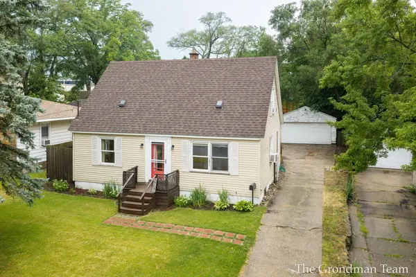 2707 Charlesgate Avenue Sw, Wyoming, MI 49509