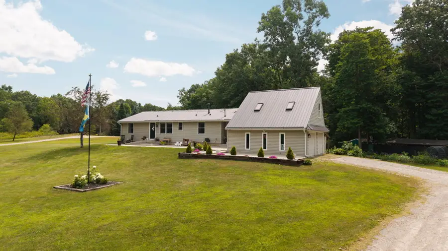 1261 Maple Lane, Brooklyn, MI 49230 - #3