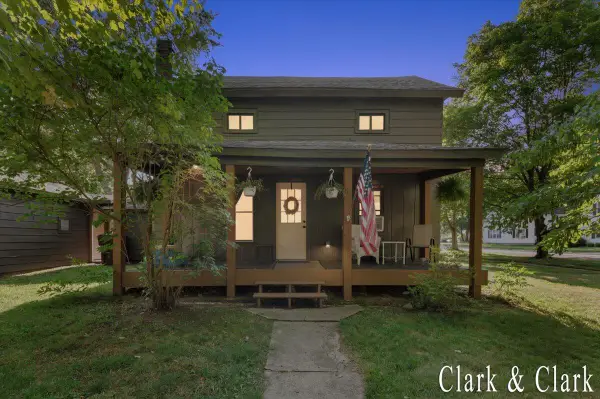 536 E Bond Street, Hastings, MI 49058