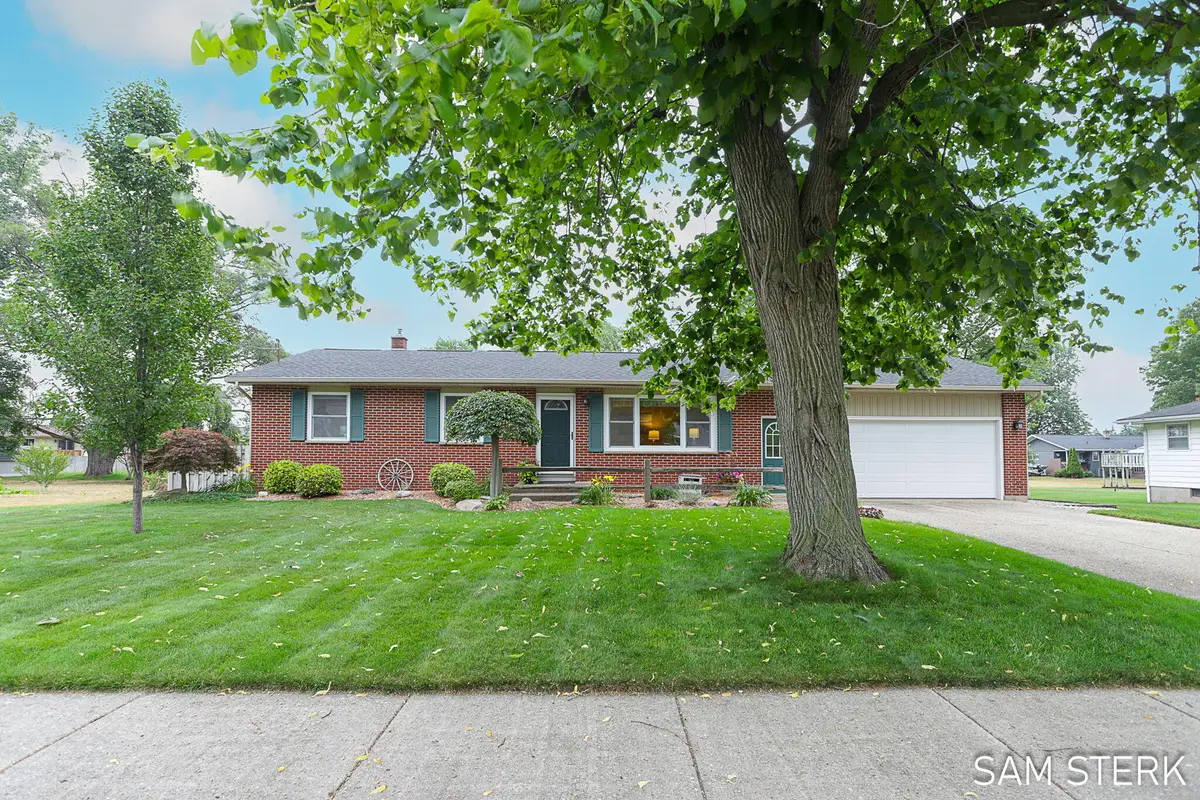 6324 Summer Drive, Hudsonville, MI 49426 - #1
