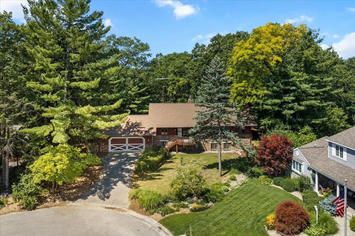 3365 Wildridge Drive Ne, Grand Rapids, MI 49525 - #1