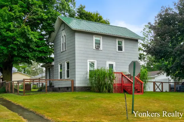 190 Race Street, Freeport, MI 49325