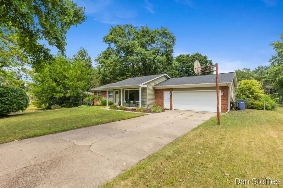 841 Elmdale Street Ne, Grand Rapids, MI 49525 - #2