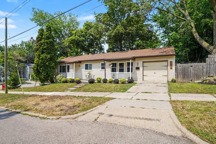 1205 Fountain Street Ne, Grand Rapids, MI 49503 - #2