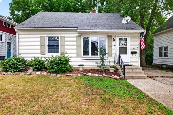 111 Melbourne Street Ne, Grand Rapids, MI 49505