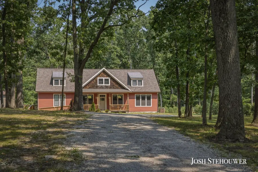 914 S Hilton Park Road, Muskegon, MI 49442 - #2