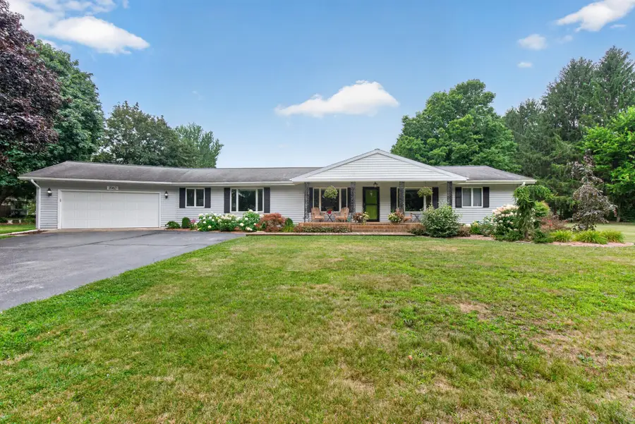 1062 S Parma Road, Parma, MI 49269 - #2