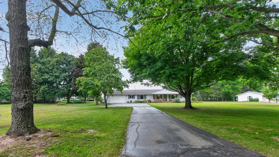 1062 S Parma Road, Parma, MI 49269 - #3