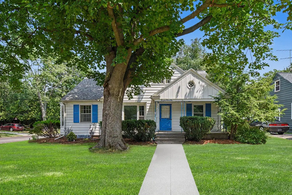 1422 Derby Drive Nw, Grand Rapids, MI 49504 - #1
