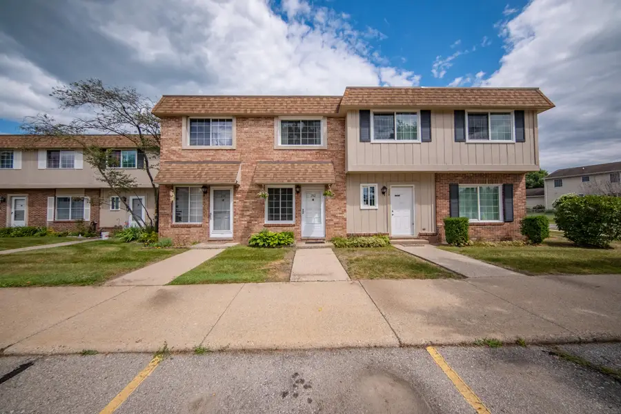 352 Riverbend Drive, Milan, MI 48160 - #2