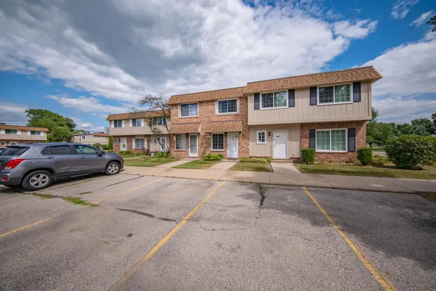 352 Riverbend Drive, Milan, MI 48160 - #3