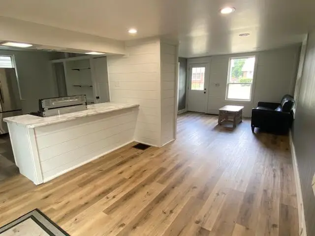 1360 Paris Avenue Ne, Grand Rapids, MI 49505 - #3