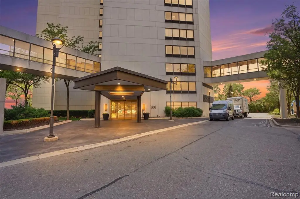 300 Riverfront Drive, Detroit, MI 48226 - #1