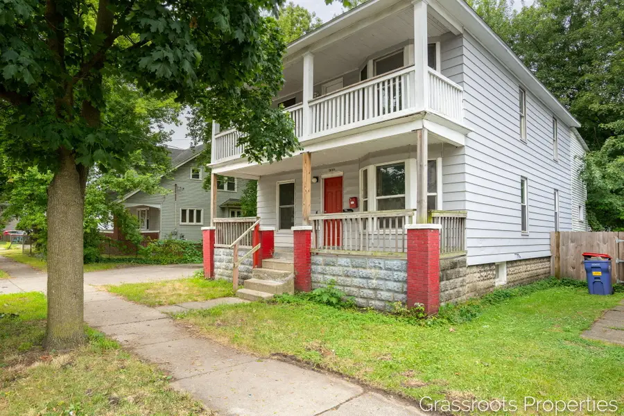 1129 Hamilton Avenue Nw, Grand Rapids, MI 49504 - #2