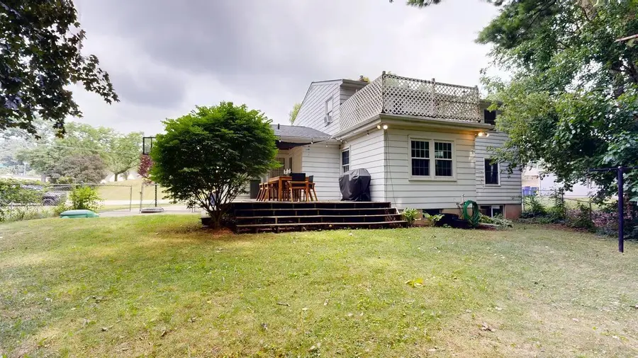 2046 Acton Road Nw, Grand Rapids, MI 49504 - #3