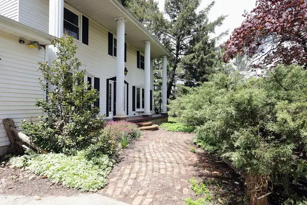 818 S Freer Road, Chelsea, MI 48118
