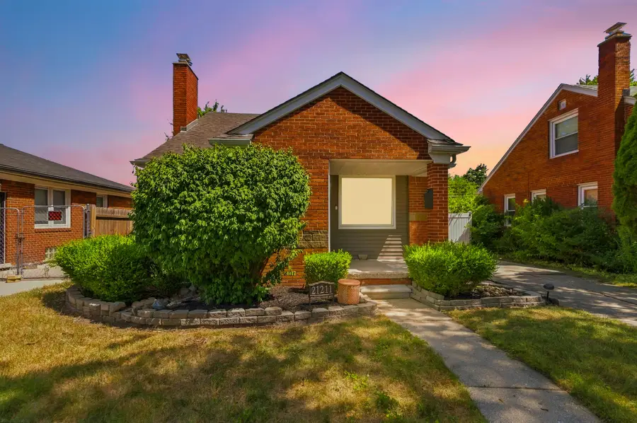 21211 Newcastle Road, Harper Woods, MI 48225 - #2