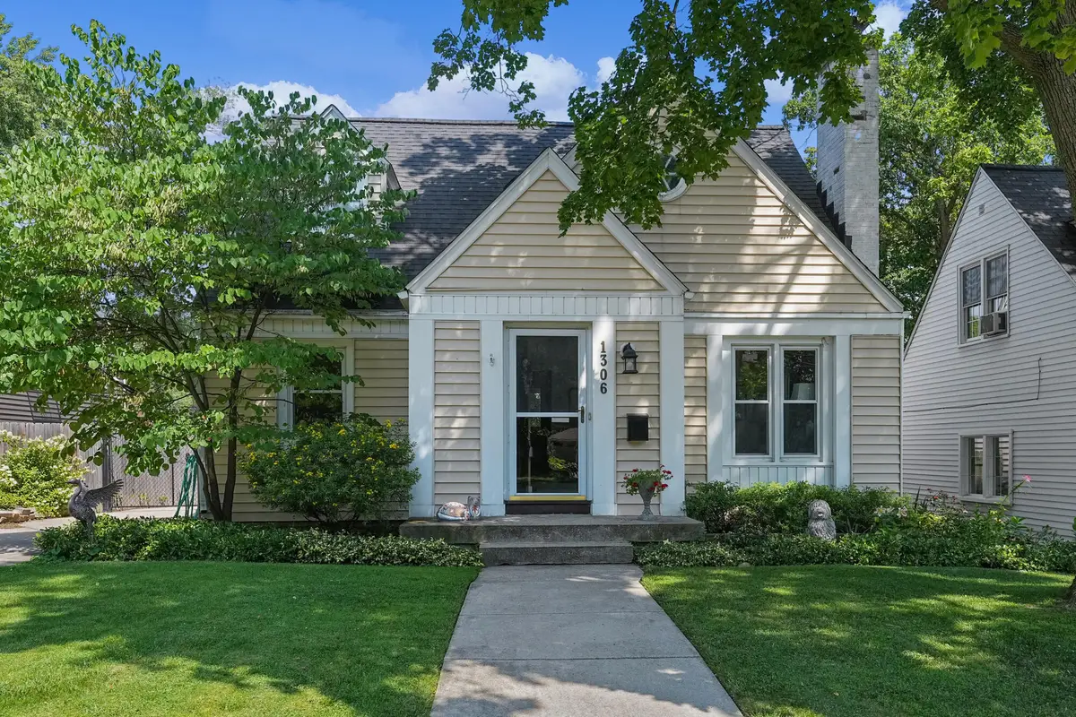 1306 Allerton Avenue Se, Grand Rapids, MI 49506 - #1