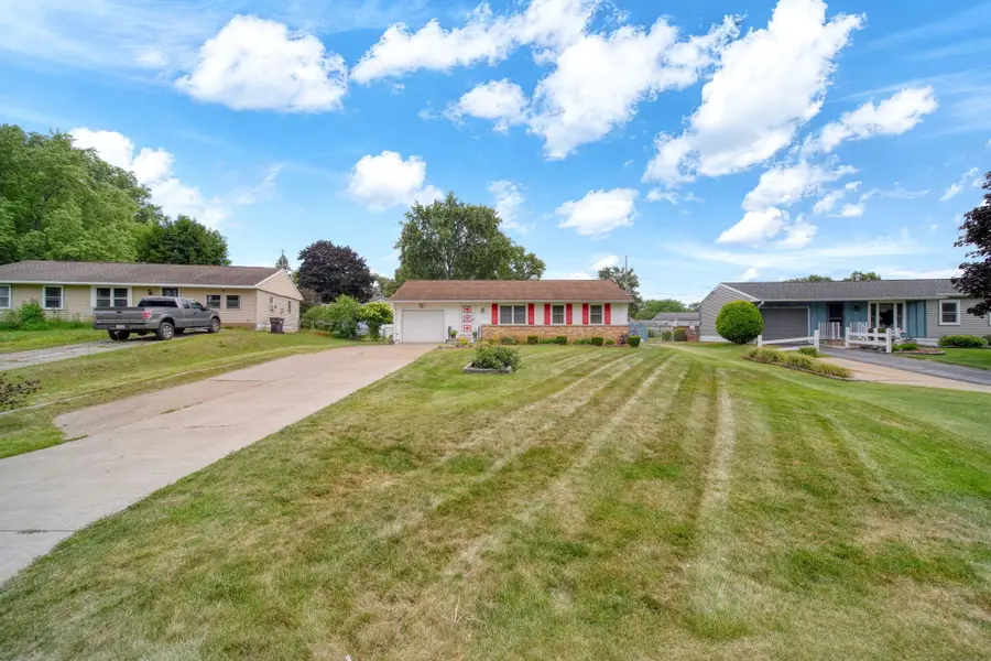 5574 Dogwood Drive, Jackson, MI 49201 - #2