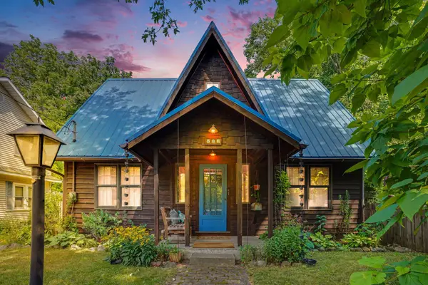 806 Southworth Terrace, Kalamazoo, MI 49048